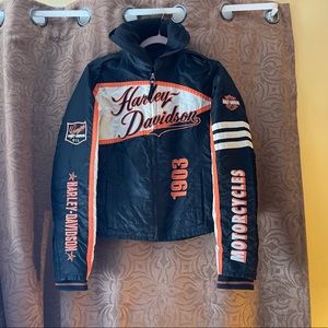 One of a kind. An original Harley Davidson lined jacket size small. Super warm.